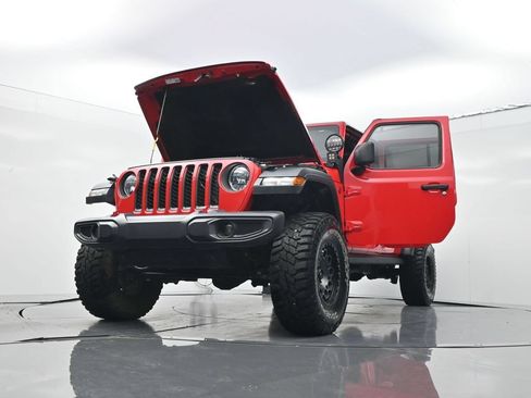 Used 2020 Jeep Gladiator Rubicon w/ Trailer Tow Package AWD/4WD image 34