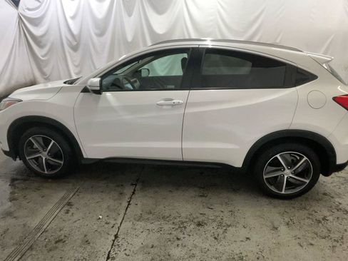 Used 2022 Honda HR-V EX image 12