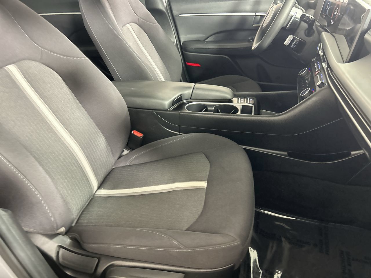 Used 2025 Hyundai Sonata SEL FWD image 26