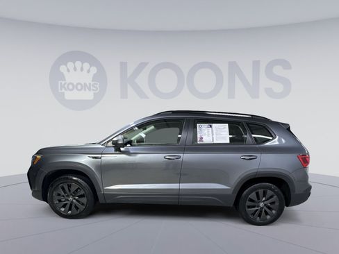 Used 2024 Volkswagen Taos S image 8