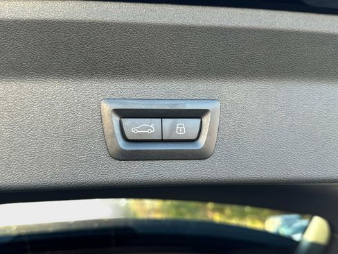 Used 2024 BMW X3 sDrive30i w/ Convenience Package image 12