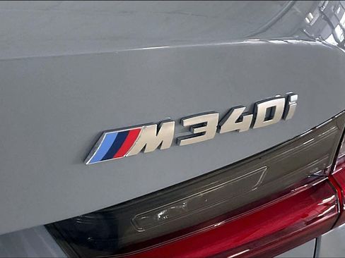 Used 2023 BMW M340i xDrive AWD/4WD image 9