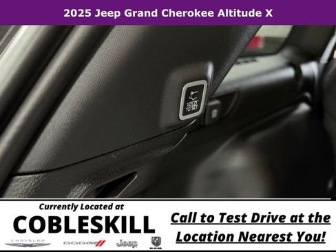 New 2025 Jeep Grand Cherokee Altitude AWD/4WD image 14