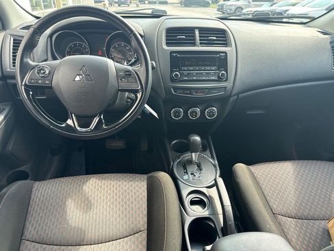 Used 2017 Mitsubishi Outlander Sport ES FWD image 5