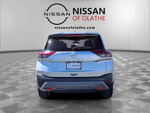 Certified 2023 Nissan Rogue SV image 28