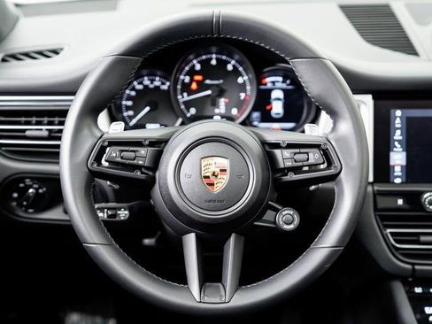 Certified 2023 Porsche Macan Turbo image 12