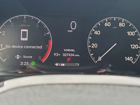 Certified 2024 Honda Pilot Touring image 18