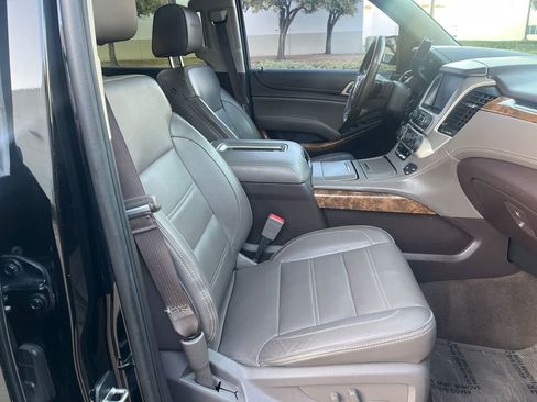 Used 2015 GMC Yukon Denali w/ Premium Package image 23