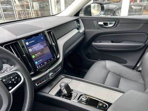 Certified 2025 Volvo XC60 B5 Plus AWD/4WD image 18