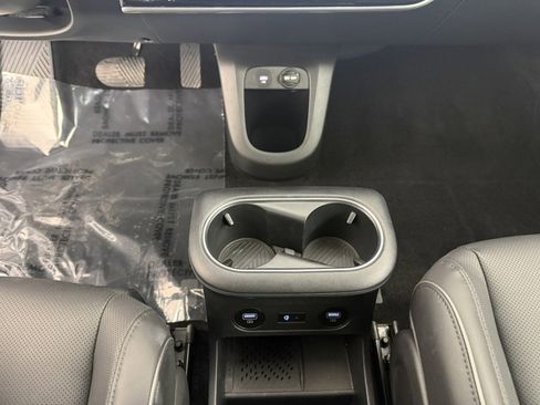 Used 2024 Hyundai Ioniq 5 Limited image 21