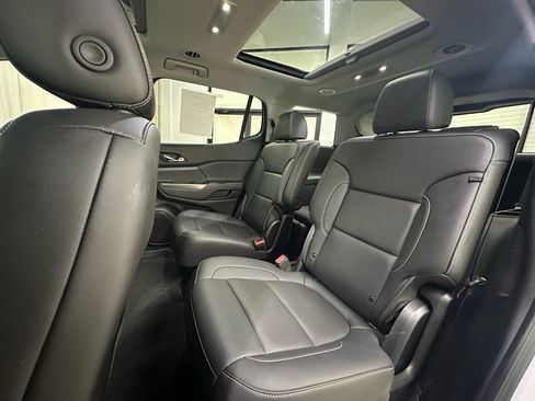 Used 2023 GMC Acadia SLT w/ Elevation Edition AWD/4WD image 14