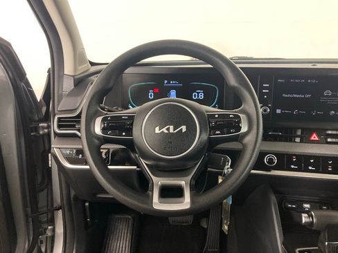 Used 2024 Kia Sportage LX image 14