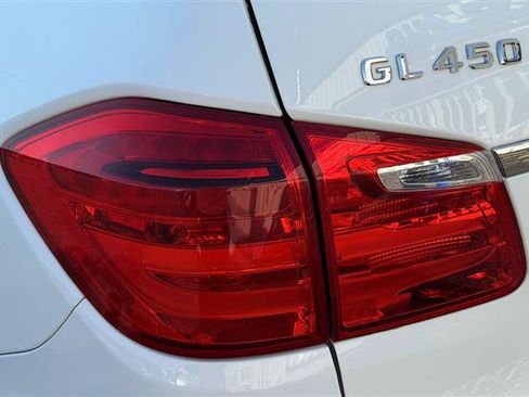 Used 2015 Mercedes-Benz GL 450 4MATIC image 13