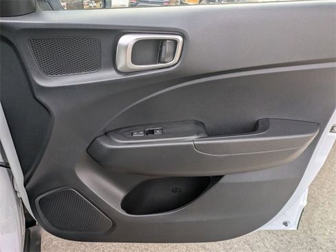 Certified 2023 Hyundai Venue SE w/ Cargo Package image 34