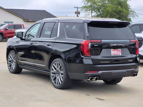 Used 2025 GMC Yukon Denali Ultimate AWD/4WD image 4