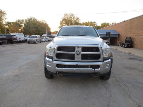 Used 2011 RAM 5500 SLT image 3