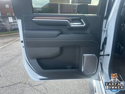 Used 2025 GMC Sierra 2500 Denali AWD/4WD image 21