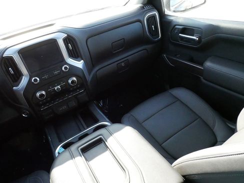 Used 2021 GMC Sierra 1500 SLT w/ SLT Convenience Package image 11