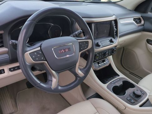 Used 2021 GMC Acadia Denali w/ Denali Technology Package FWD image 30