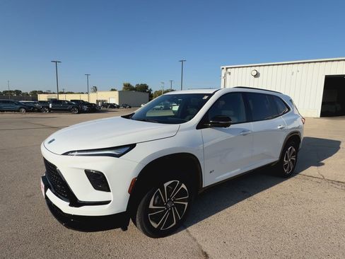 New 2026 Buick Enclave Sport Touring w/ Power Package image 4