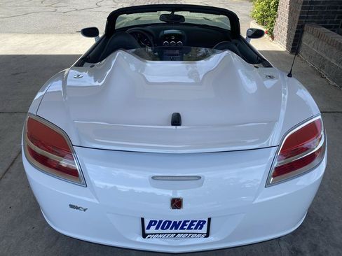 Used 2007 Saturn Sky w/ Premium Trim Pkg RWD image 5