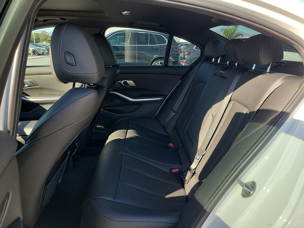 Used 2023 BMW 330i Sedan RWD image 13