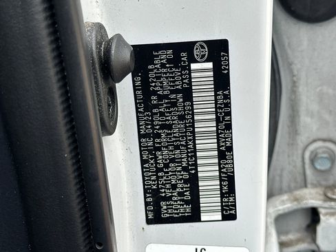 Used 2023 Toyota Camry LE image 26