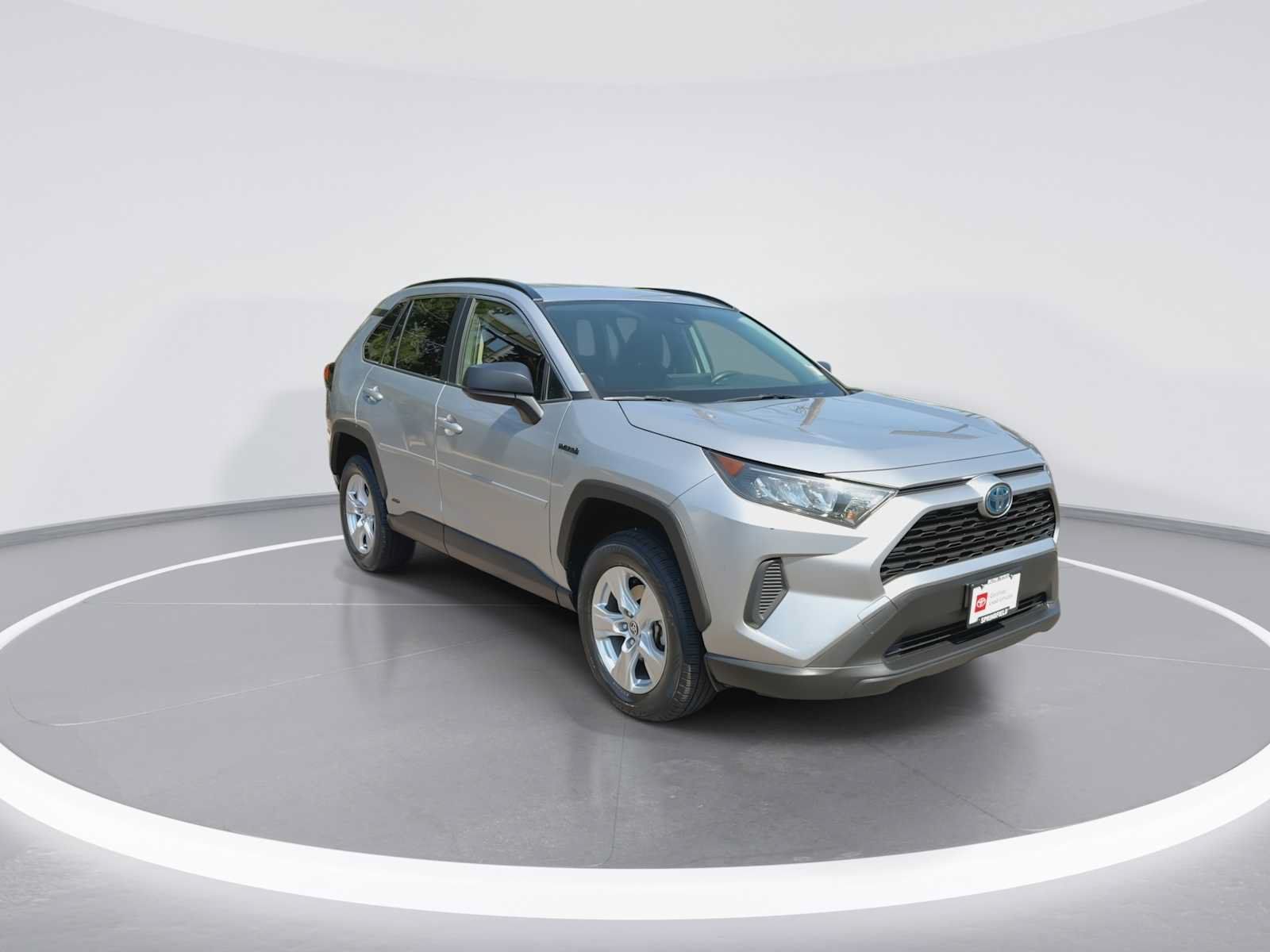Certified 2021 Toyota RAV4 LE AWD/4WD image 2