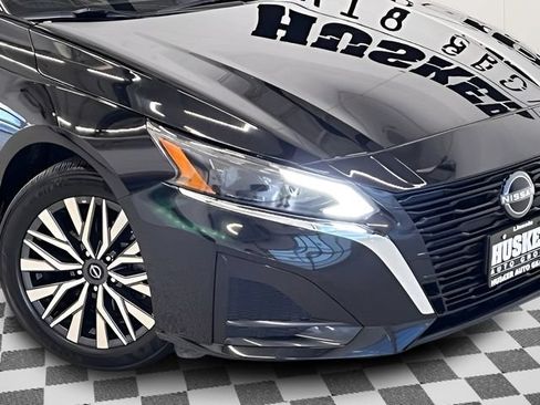 Used 2025 Nissan Altima 2.5 SV FWD image 26