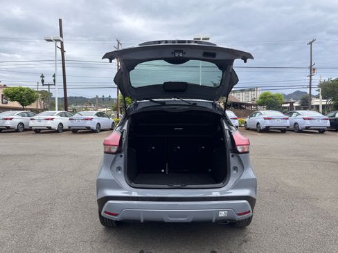 Certified 2023 Nissan Kicks SR w/ SR Premium Package image 11