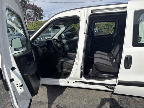 Used 2018 RAM ProMaster City Wagon image 13