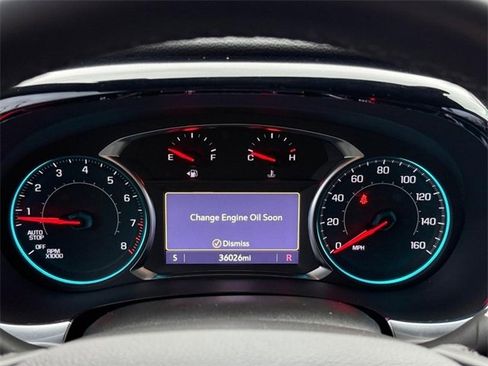 Used 2023 Chevrolet Traverse LT image 24