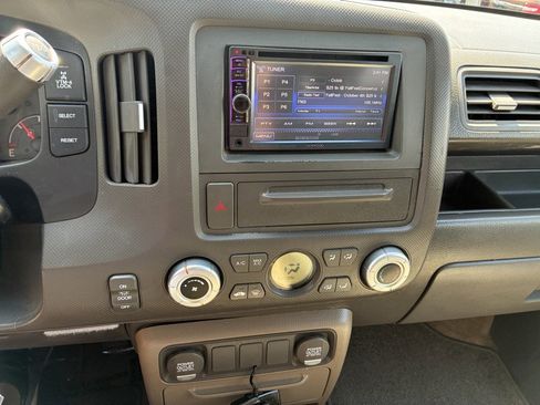 Used 2006 Honda Ridgeline RT image 10
