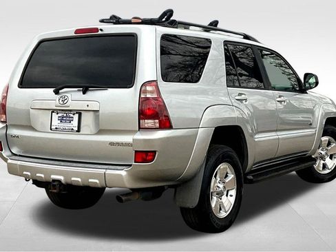 Used 2005 Toyota 4Runner SR5 image 6
