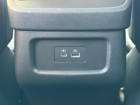 Used 2023 Nissan Pathfinder S image 27