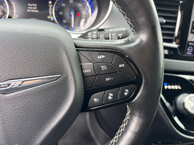 Used 2020 Chrysler Pacifica Touring-L Plus FWD image 21