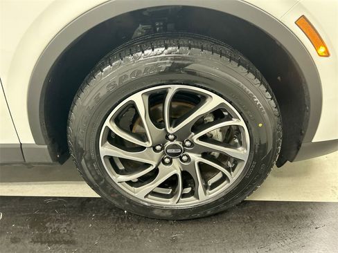 Used 2022 Lincoln Corsair AWD w/ Equipment Group 101A image 8