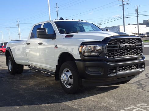 Used 2024 RAM 3500 Tradesman image 8