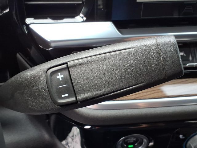 Used 2024 Chevrolet Silverado 1500 RST AWD/4WD image 26