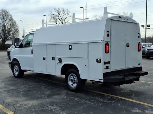 Used 2024 GMC Savana 3500 w/ Power Convenience Package image 6