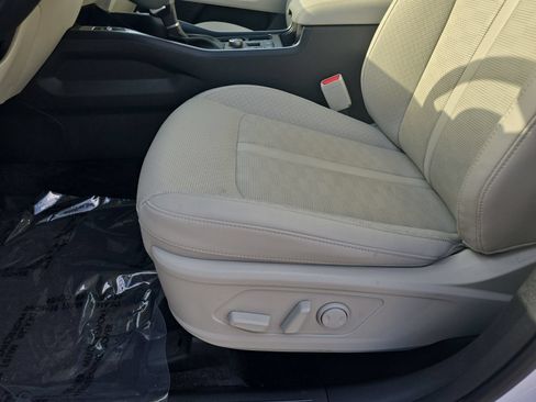 Used 2025 Kia Sorento S w/ Panoramic Sunroof Package FWD image 29