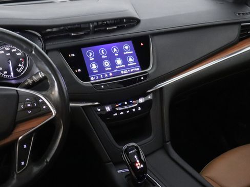 Used 2023 Cadillac XT5 Premium Luxury image 23