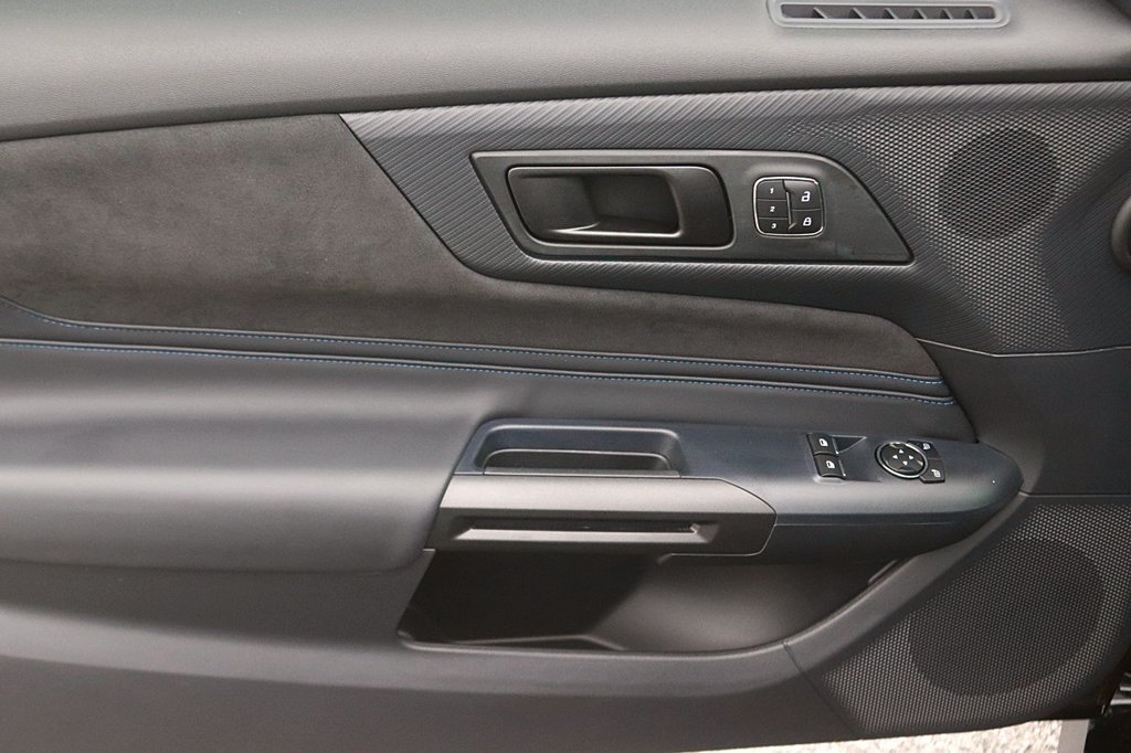 Used 2025 Ford Mustang Dark Horse RWD image 9