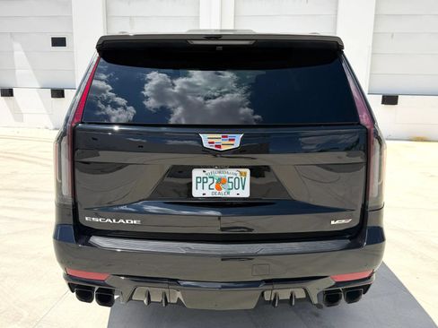 Used 2024 Cadillac Escalade V w/ Heavy-Duty Trailer Package AWD/4WD image 4