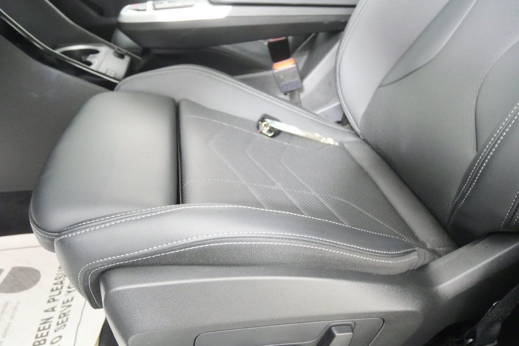 Certified 2026 BMW X1 M35i AWD/4WD image 10