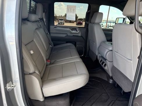 Used 2025 Chevrolet Silverado 3500 LT w/ Texas Edition AWD/4WD image 11