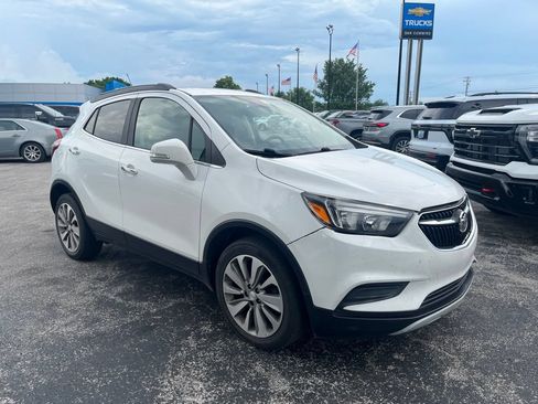 Used 2019 Buick Encore Preferred FWD image 2