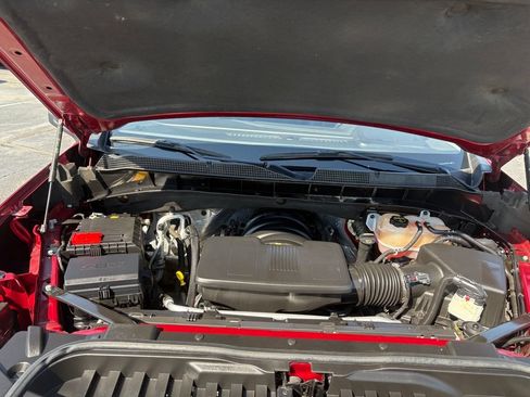Used 2024 Chevrolet Silverado 1500 LT AWD/4WD image 39