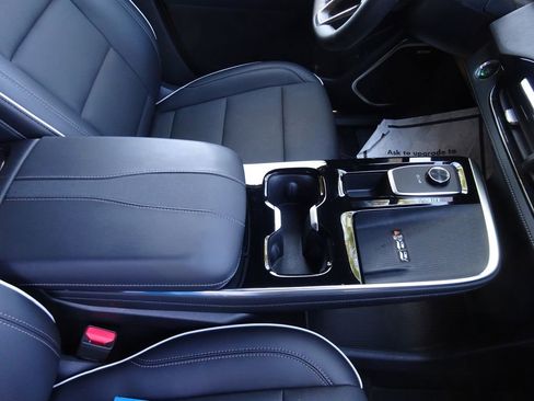 Certified 2025 Buick Enclave Preferred image 21