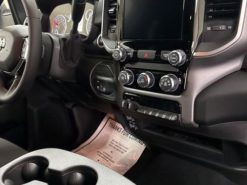 New 2026 RAM 2500 Big Horn AWD/4WD image 20